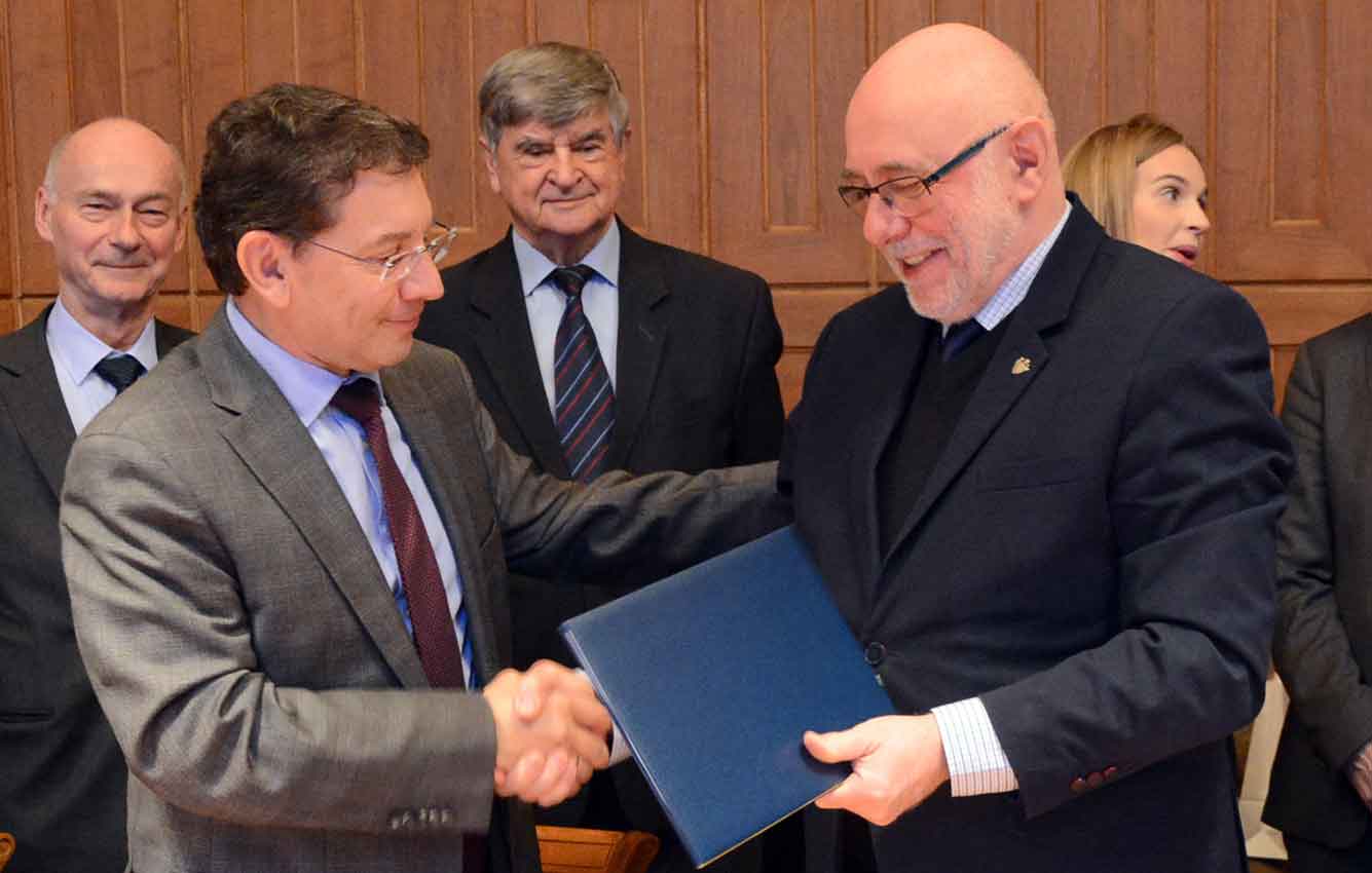 Warsaw University of Technology and SENER cooperates in building the human resources of the Polish space industry