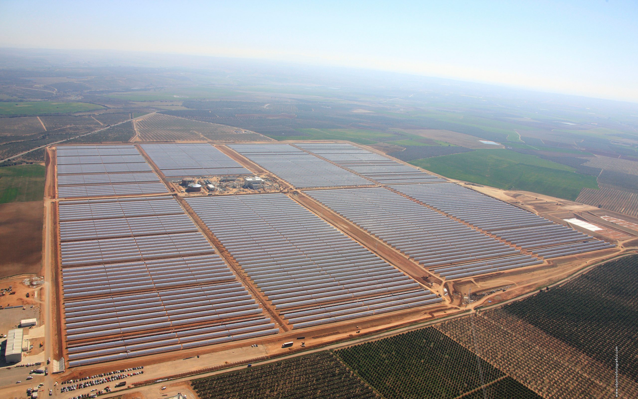 Parabolic trough plant La Africana