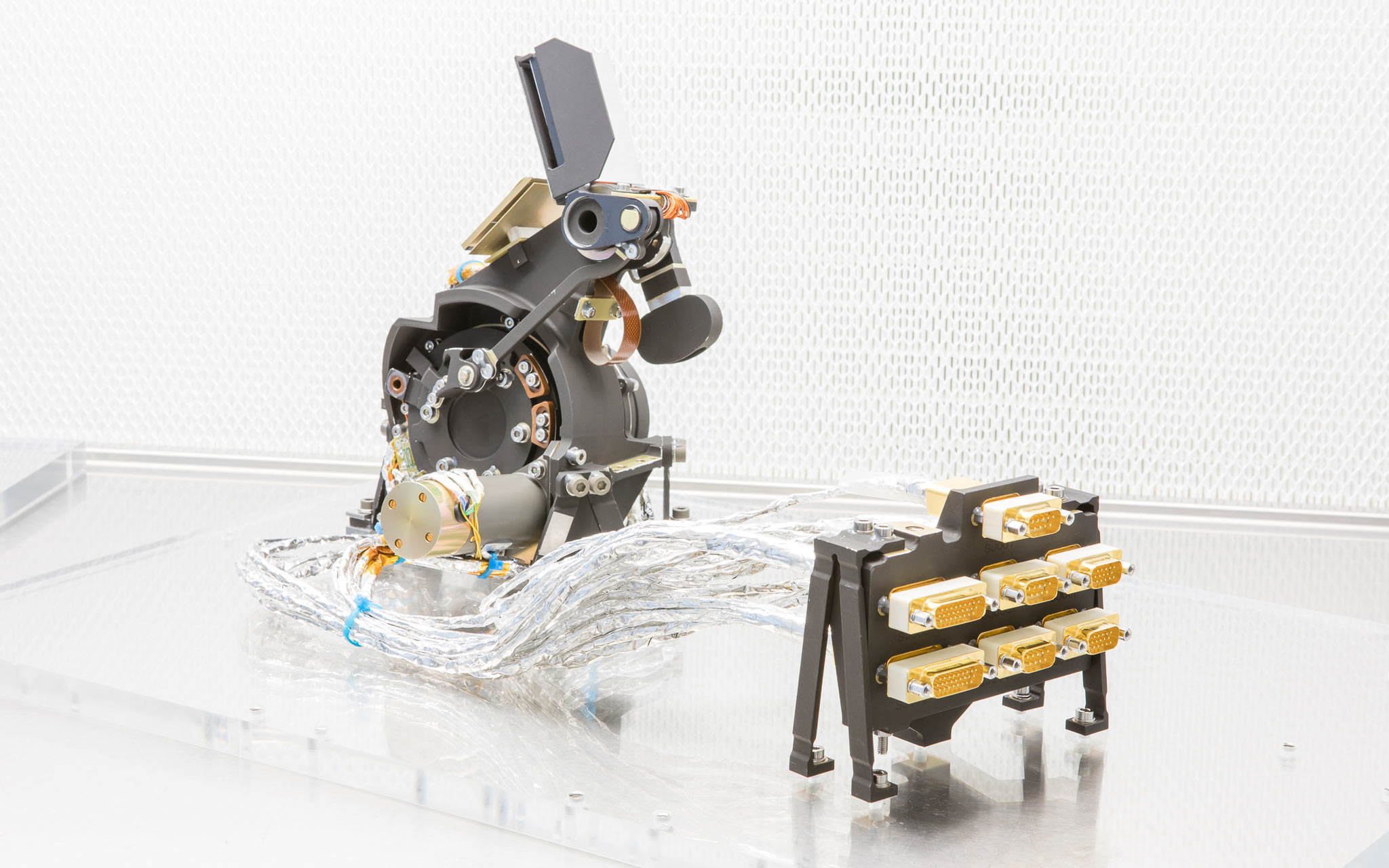 MTG. Calibration and Obturation Mechanism (COM)
