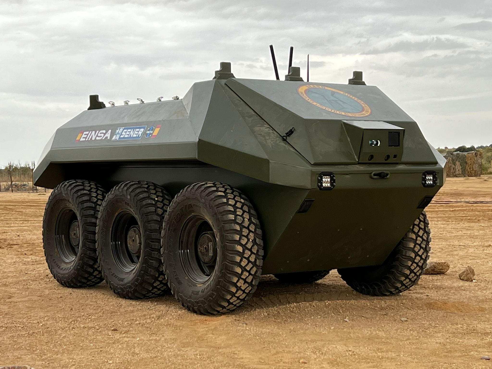 ALANO, an autonomous logistics support platform