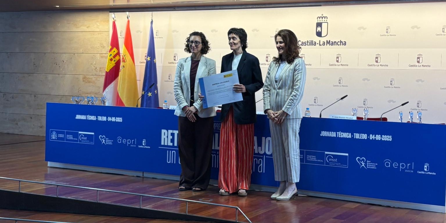 Mar Rúa recoge premio INSST